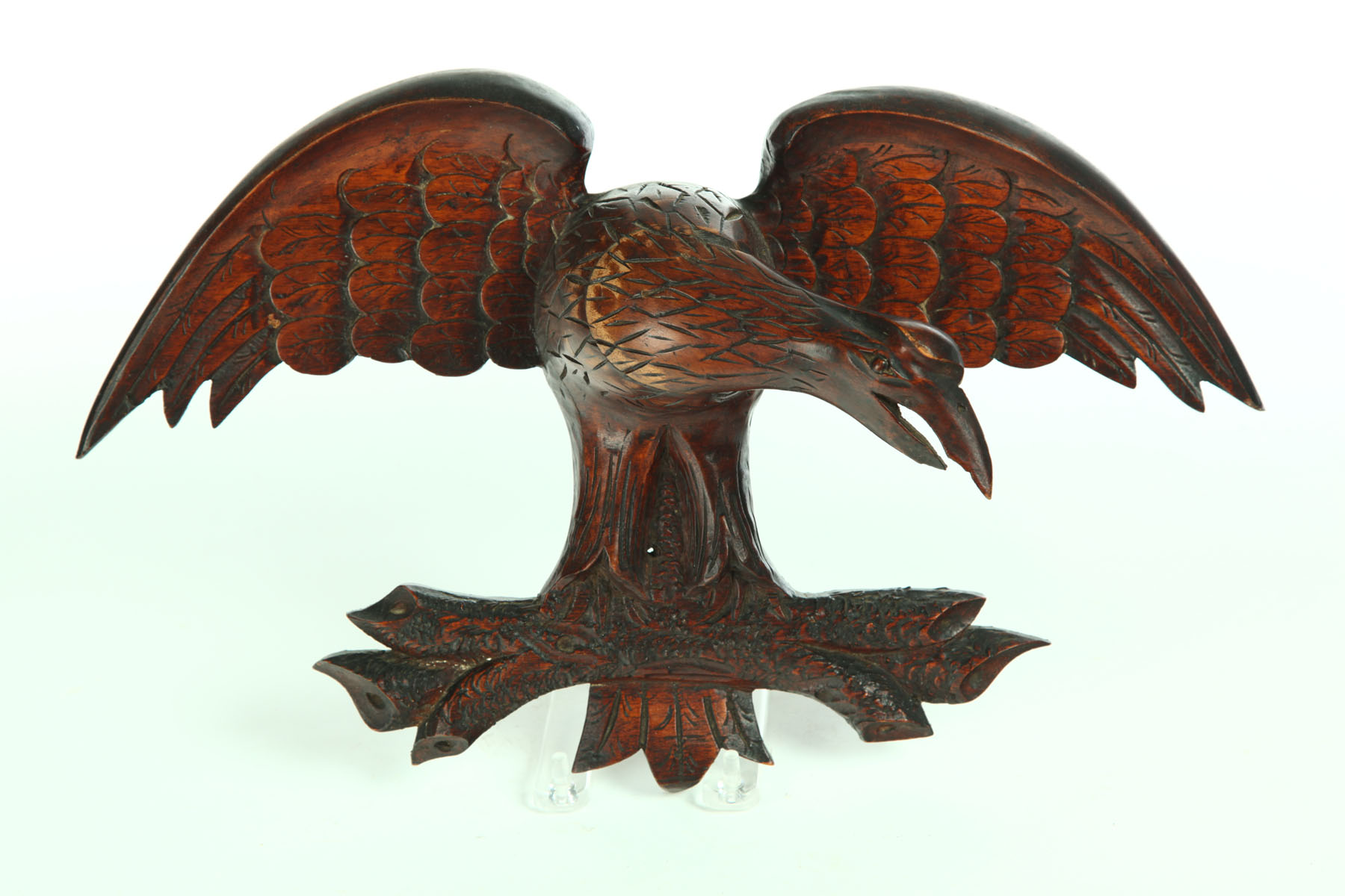 CARVED EAGLE American early 117177