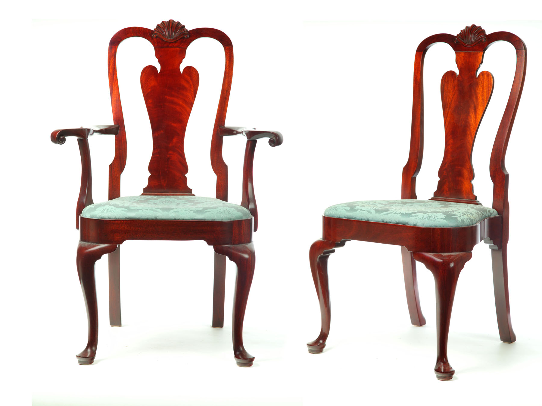 SET OF SIX QUEEN ANNE-STYLE DINING CHAIRS.