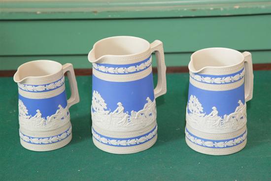 SET OF THREE COPELAND SPODE PITCHERS.