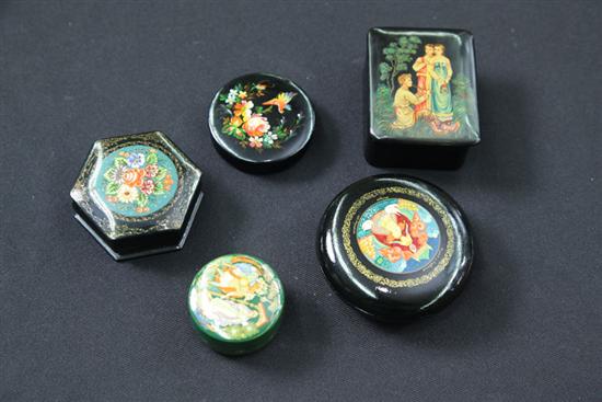 FIVE DECORATED RUSSIAN LACQUER 117346