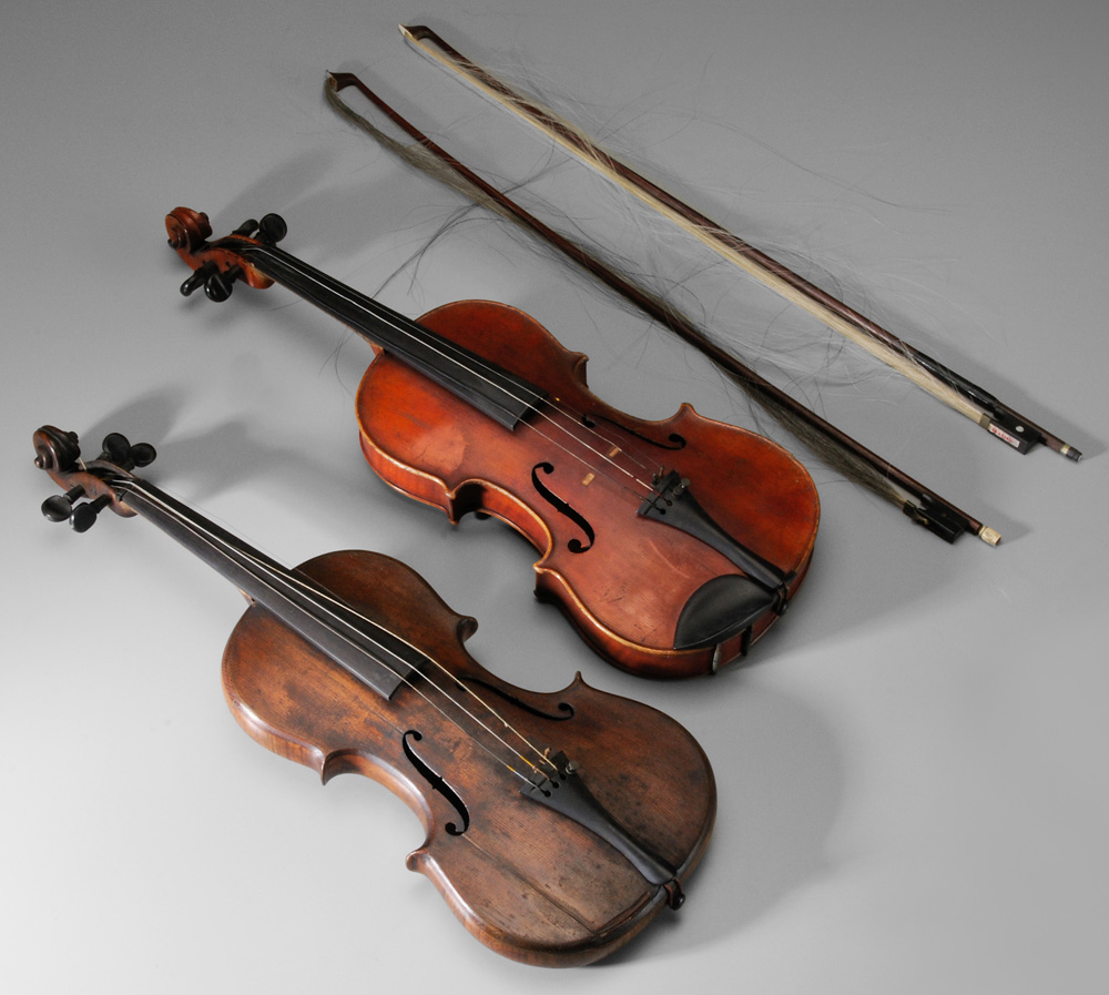 Two Violins, Two Bows German and French,