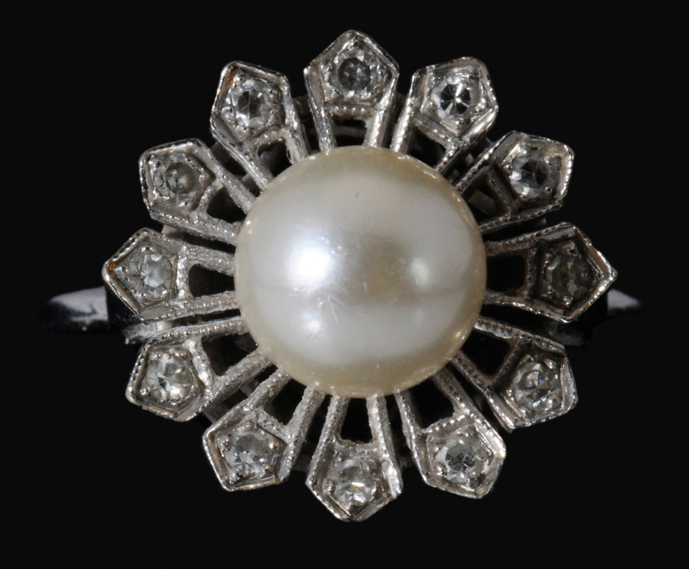 Pearl, Diamond Ring 14 kt. white