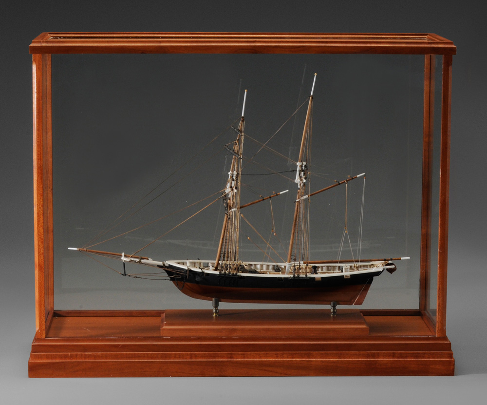 Fine Hand-Crafted Ship Model 20th century,