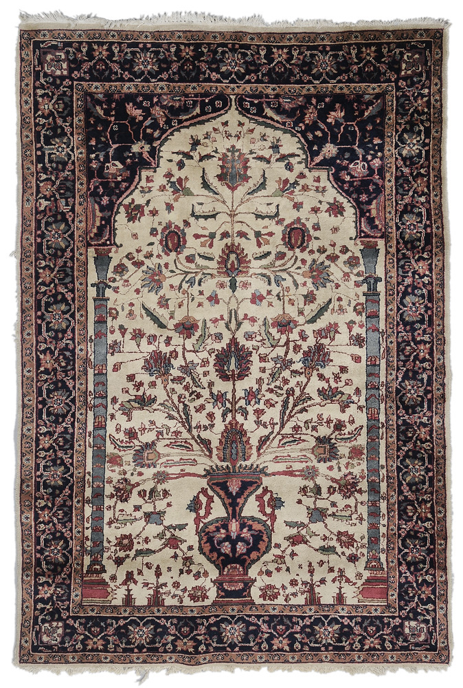 Indo-Sarouk Meditation Rug 20th