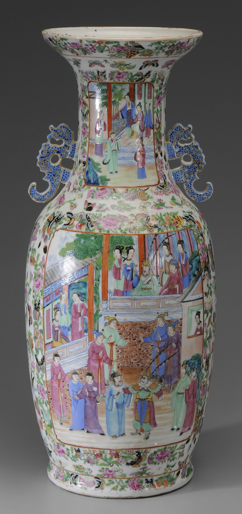  Famille Rose Urn Chinese 19th 1194d6