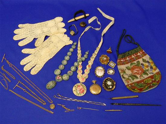 Assortment of Victorian era ladies 1212b3