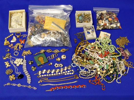 Varied assortment of costume jewelry 1212e2