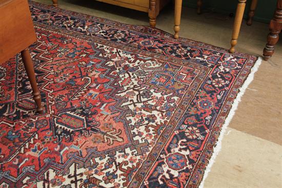 HERIZ RUG Hand knotted with geometric 12132b