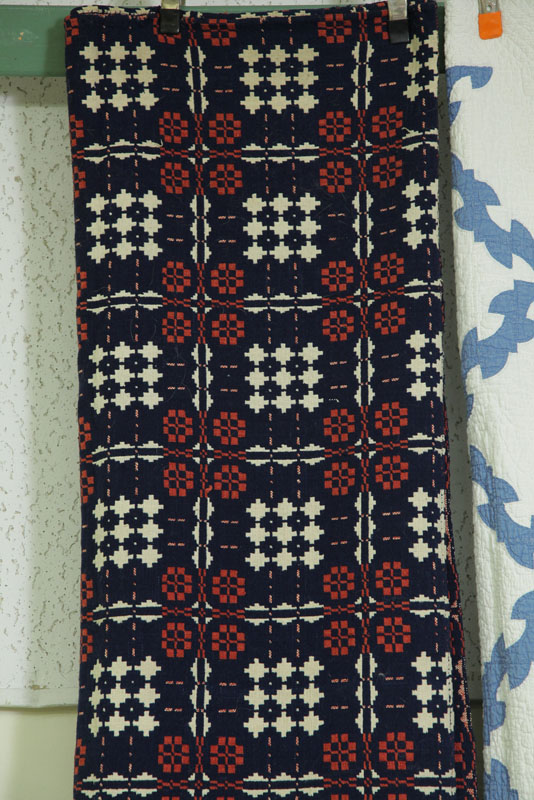 COVERLET. Geometric patterned cotton