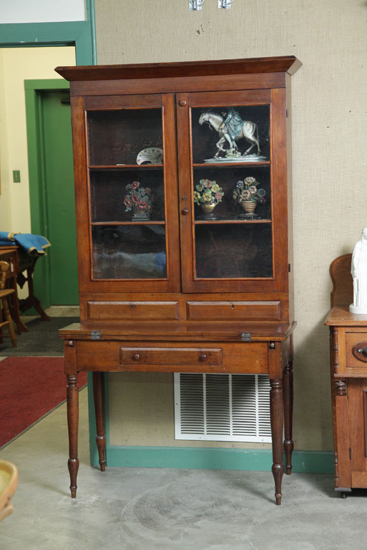 PLANTATION DESK Walnut with two 121382