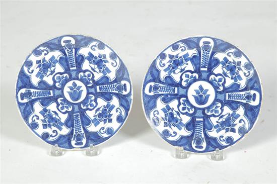 PAIR OF DELFT PLATES Probably 1213a4