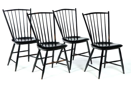 SET OF FIVE WINDSOR SIDE CHAIRS.