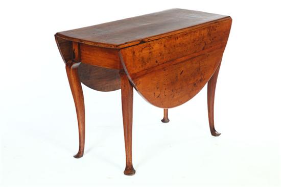 QUEEN ANNE DROP LEAF TABLE.  American