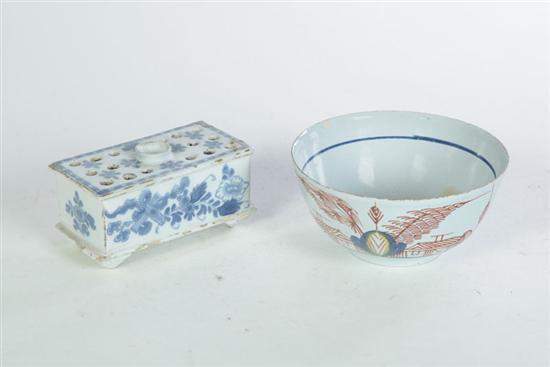 TWO PIECES OF DELFT Netherlands 121489