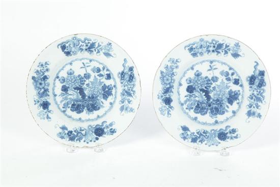 PAIR OF DELFT PLATES England 121532