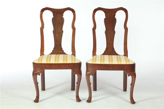 PAIR OF QUEEN ANNE SIDE CHAIRS.