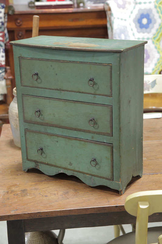 CHILD SIZE CHEST OF DRAWERS Green 121e6c