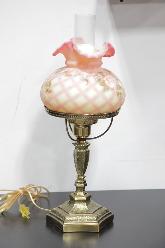 BOUDOIR LAMP WITH FENTON SHADE.