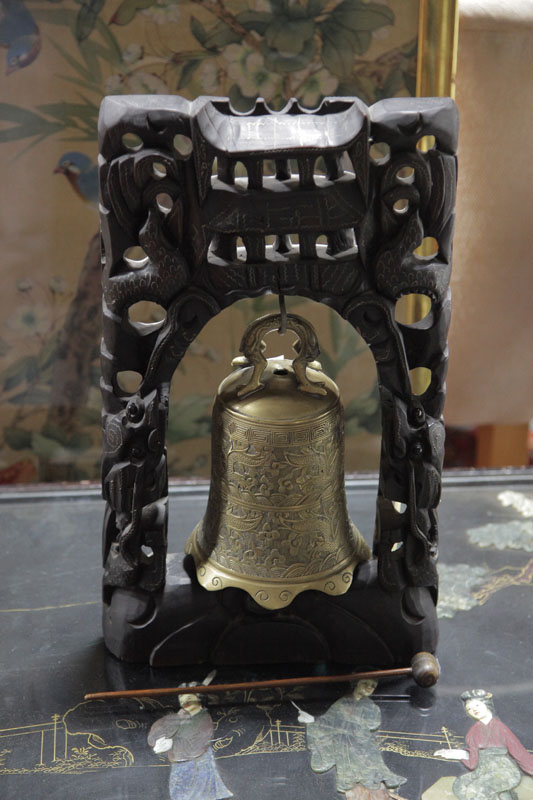 BRONZE DINNER BELL. Oriental style bell