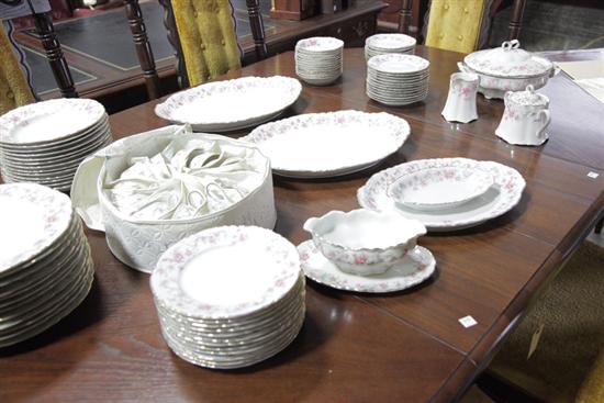 GROUP OF HUTSCHENREUTHER CHINA.