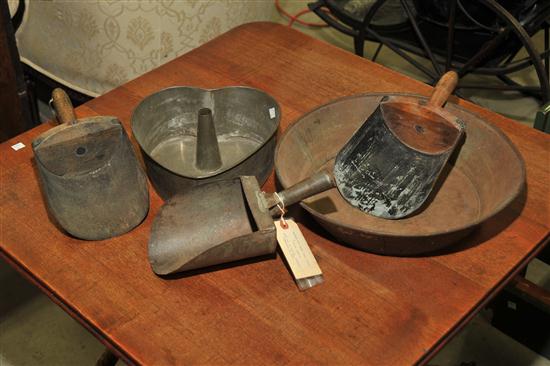 FIVE PIECES OF METALWARE American 122047