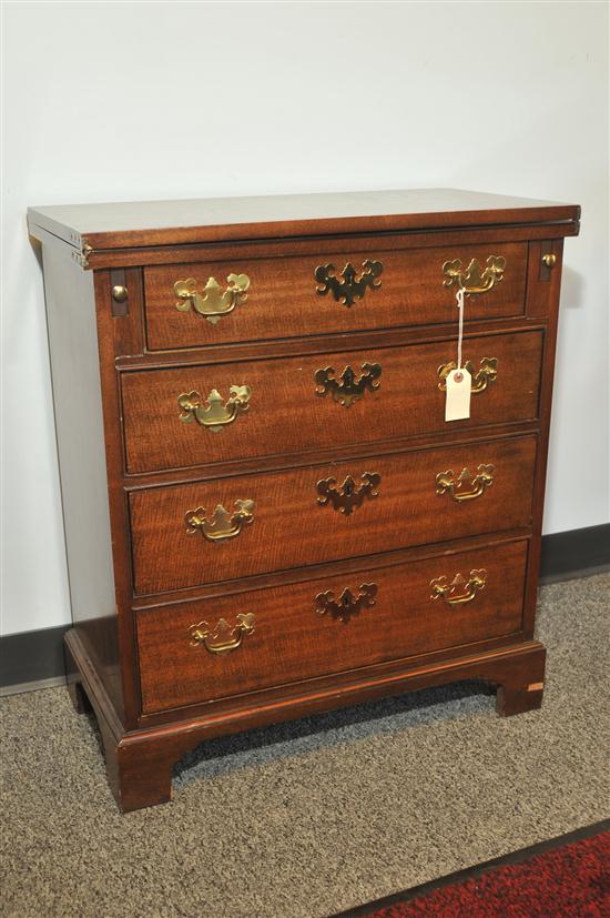 SMALL BAKER CHEST OF DRAWERS. Mahogany