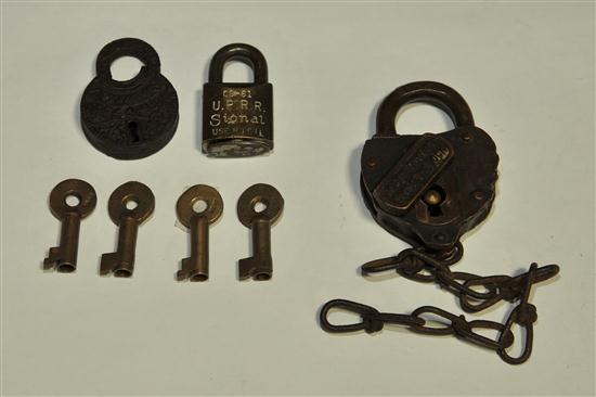 GROUP OF RAILROAD LOCKS AND KEYS  122067