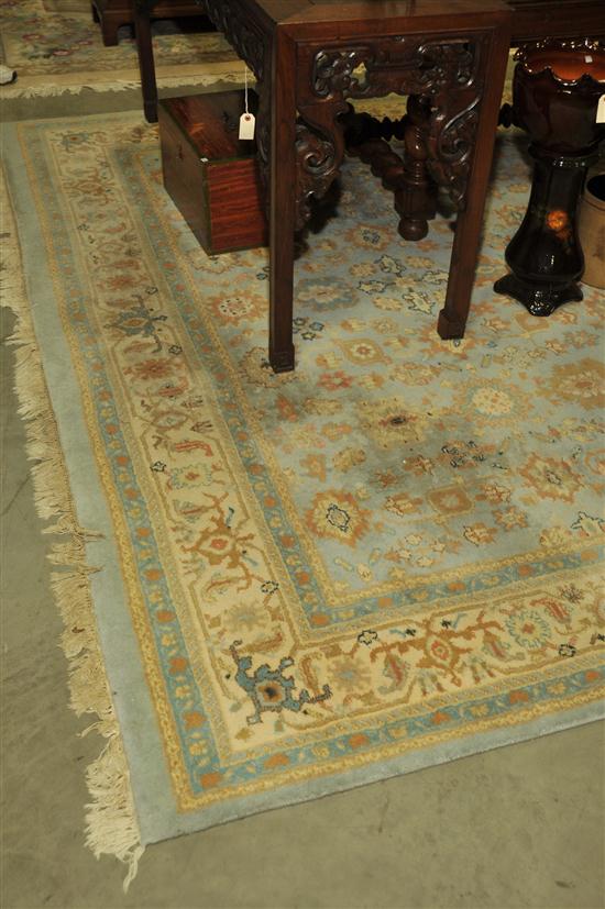 ORIENTAL STYLE RUG. Room size rug