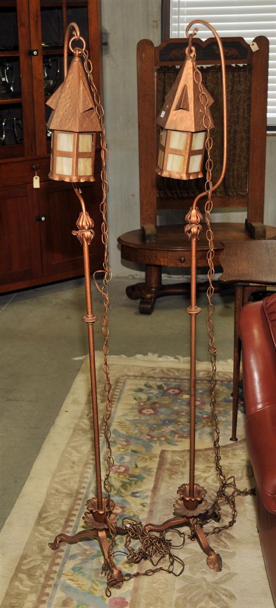 PAIR OF COPPER HANGING LIGHTS.