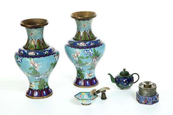 FIVE PIECES OF ENAMEL WORK China 12222f