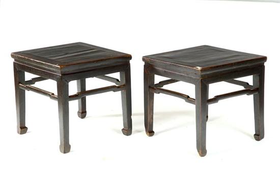 PAIR OF SIDE TABLES Chinese  1222c3