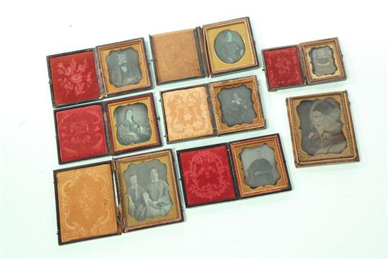 GROUP OF DAGUERREOTYPE PORTRAITS  122475