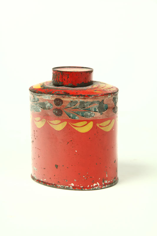RED TOLE TEA CADDY American  1225a5