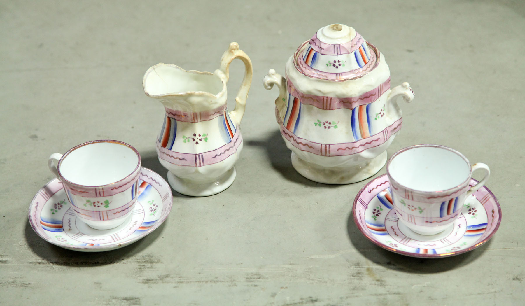 GROUP OF PINK RAINBOW LUSTER PORCELAIN.