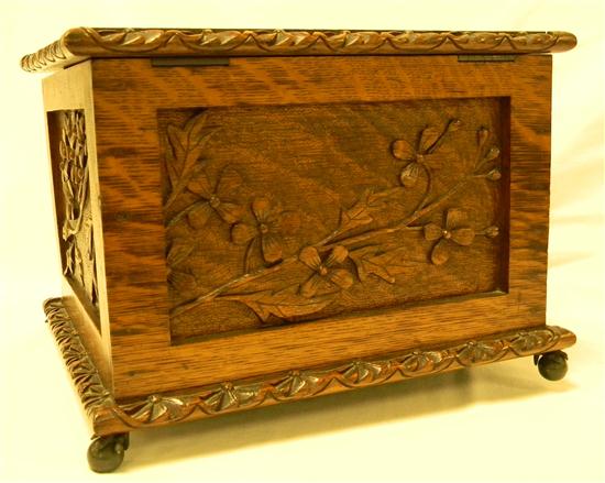 Wooden box carved with floral motif