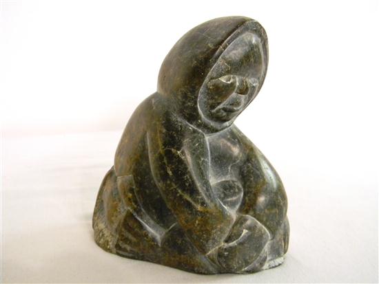 Inuit carving black and brown 120903