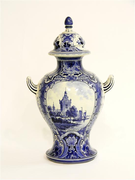 Delft urn with lid  double handles