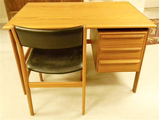 Danish three drawer desk with floating 120aa0