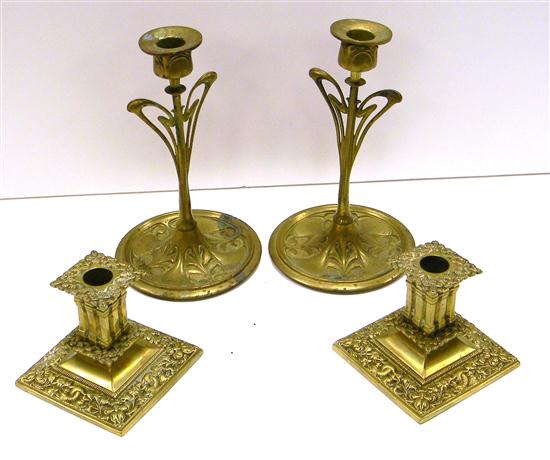 Two pairs of brass candlesticks 120bb2
