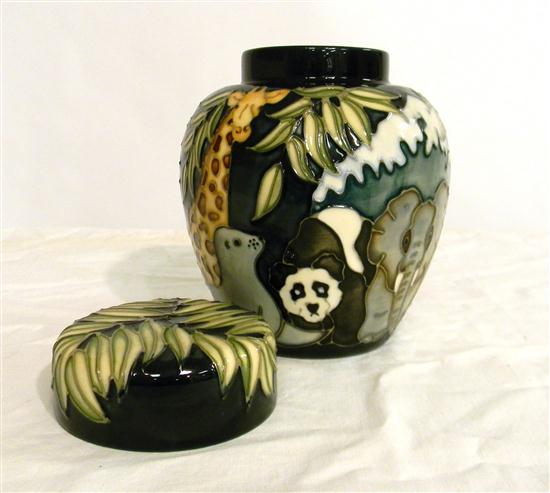 Moorcroft covered jar depicting