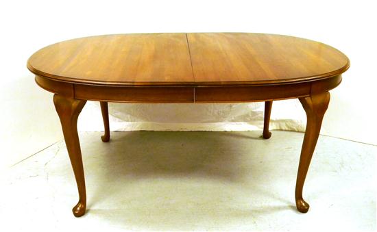 Queen Anne style cherry dining 120d09