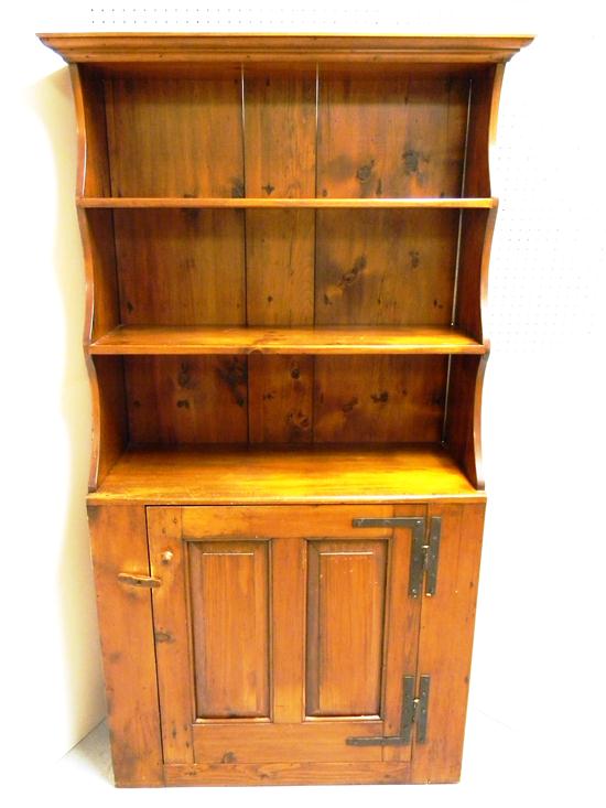 Hutch with shaped sides  three shelves