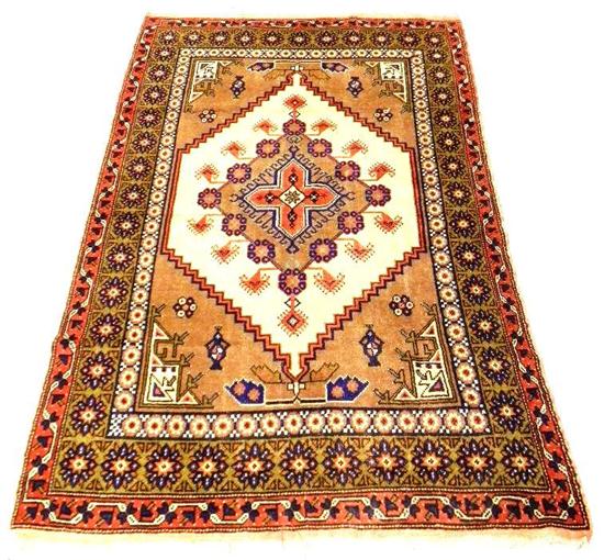 Turkish rug 6 10 x 4 4  120e36