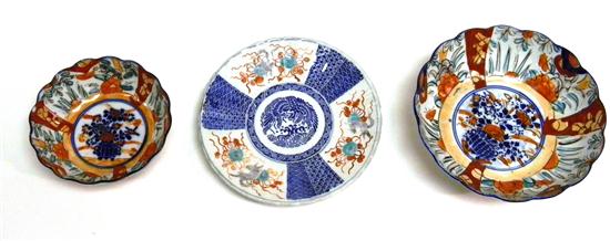 Three pieces of Japanese Imari