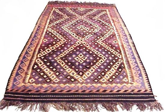 Semi antique Persian Kilim rug 120ee1