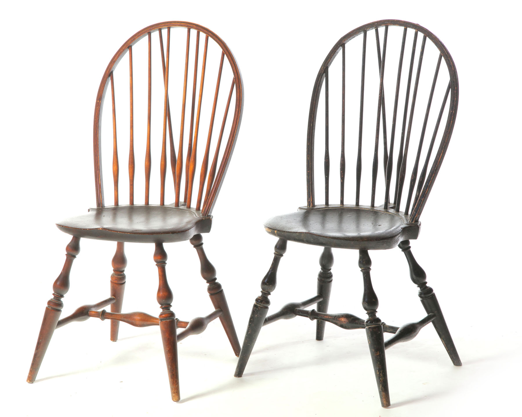 PAIR OF BRACE-BACK WINDSOR CHAIRS.