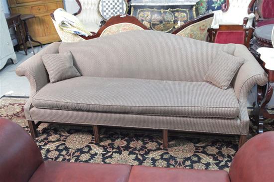 SOFA Camel back Chippendale style 123b17
