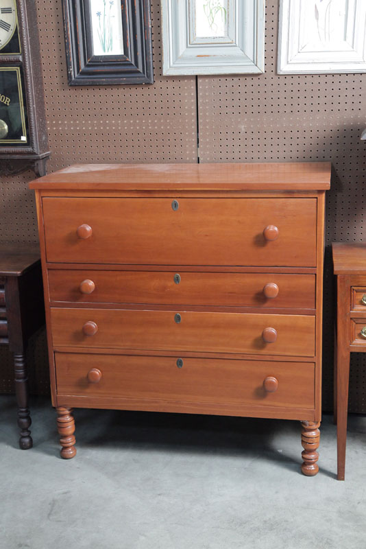 REPRODUCTION CHEST OF DRAWERS  123b3c