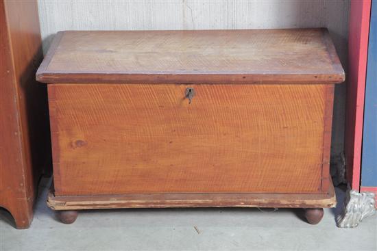 BLANKET CHEST. Curly Maple with