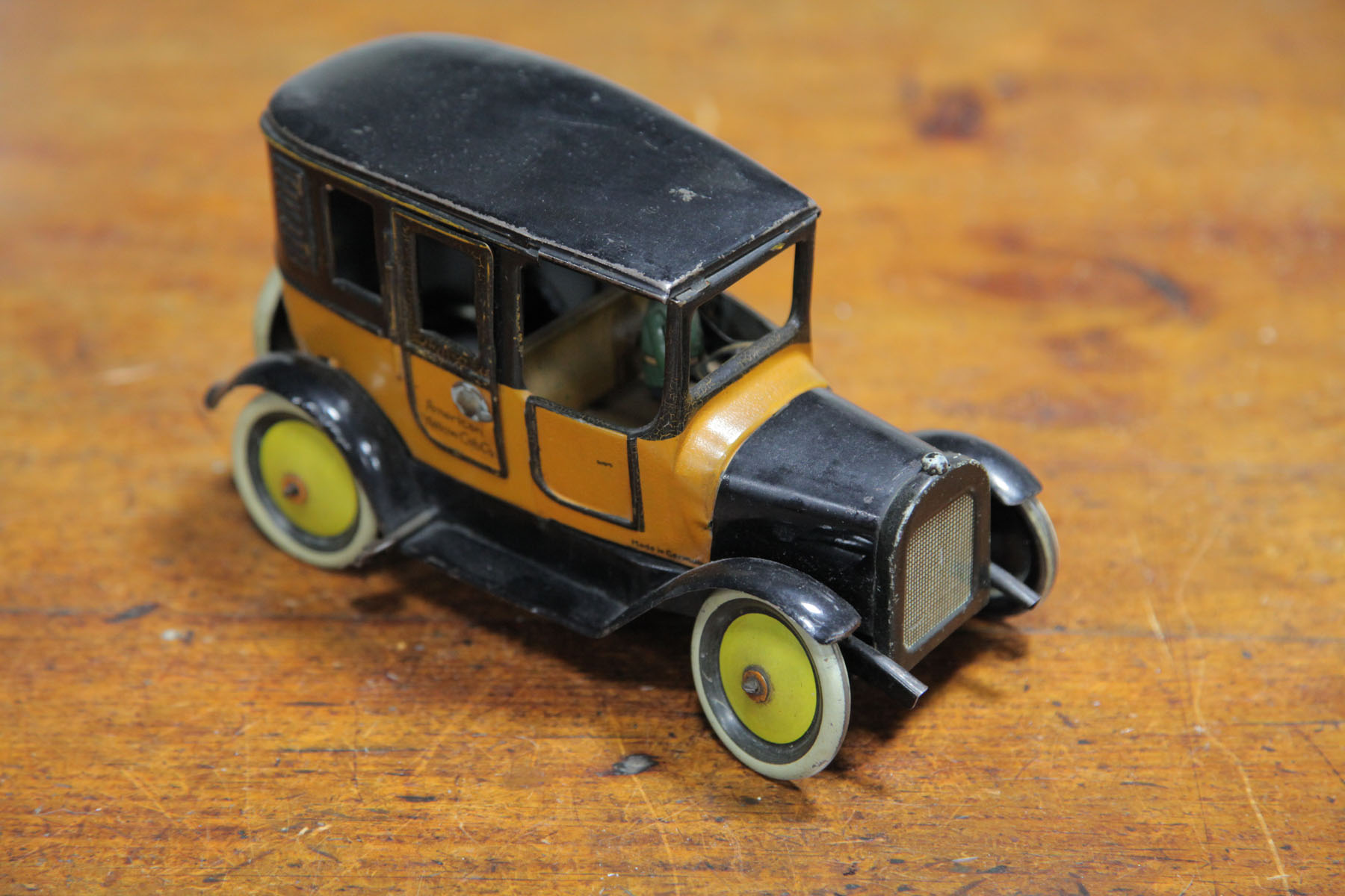 TIN WIND UP CAB German first 122d07